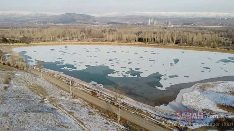 Türkiye’nin en soğuk yeri eksi 26 ile İmranlı oldu; göl ve akarsular buz tuttu