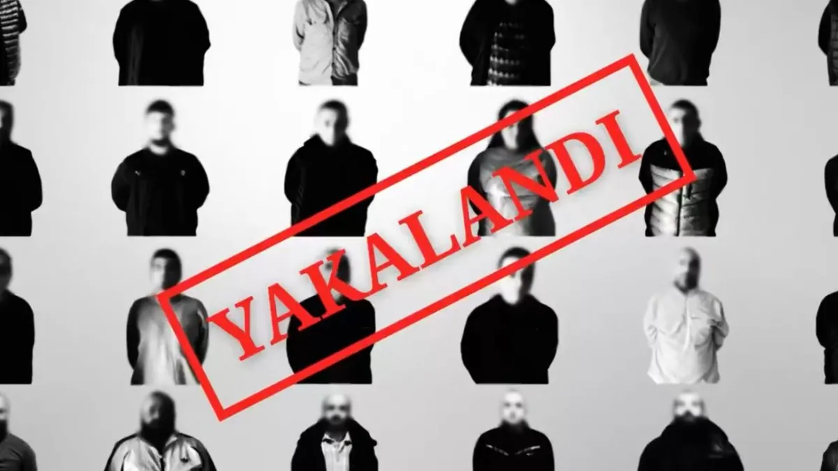 Kırmızı bültenle aranan 20, ulusal seviyede aranan 4 suçlu Türkiye’ye getirildi Kırmızı bültenle aranan 20, ulusal seviyede aranan 4 suçlu Türkiye’ye getirildi