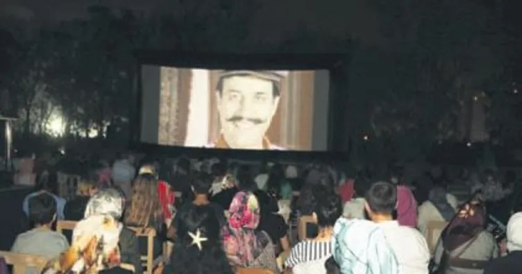 Esenler’de yaz sineması keyfi