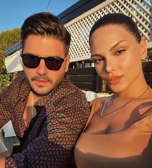 Survivor’ın estetikli güzeliyle evlenmişti! Oyuncu Tolgahan Sayışman biricik eşi Almeda Abazi’nin yeni yaşını duygu dolu paylaşımla kutladı! Ailemizin kraliçesi