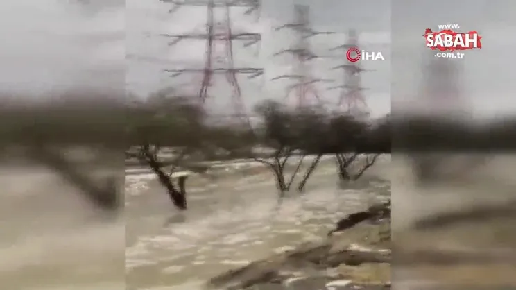 Arap Yarımadası’na dolu ve kar yağdı | Video