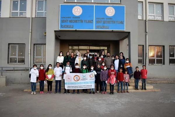 teroristlerin-sehit-ettigi-necmettin-ogretmen-unutulmadi-1637750068350.jpg
