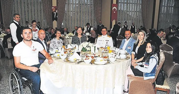 ‘Şeref ve mutluluk duyduk’
