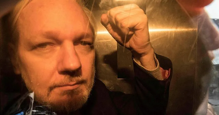 Assange’ın Ekvador vatandaşlığı düşürüldü