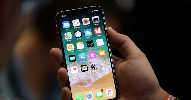 iPhone X sırasını 500 dolara sattı