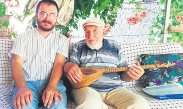 Köy köy dolaşıp türküleri derliyor