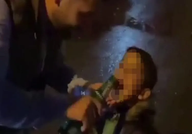 7 yaşındaki çocuğa zorla alkol içirdi! İfadesi şaşkına çevirdi: Çocuk benden istedi kırılmasın dedim!