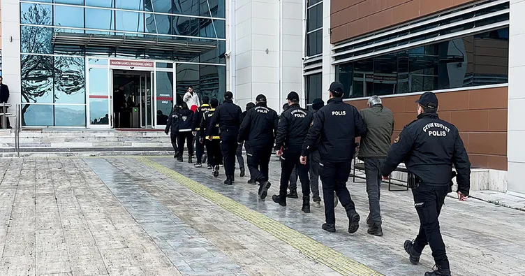 İzmir’de fuhuş operasyonu: Gözaltına alınan 8 şüpheli tutuklandı