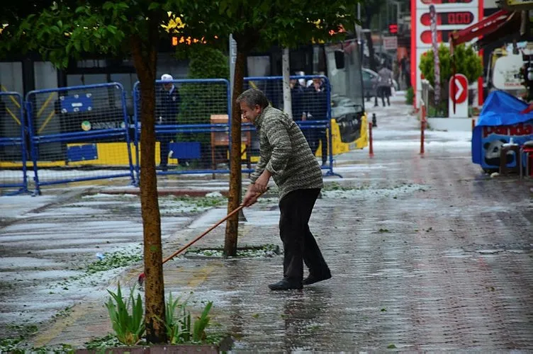 Malatya’da şiddetli yağış ve dolu hayatı felç etti