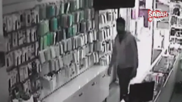 Hırsızlık yaptığı dükkanın yanından tekrar geçince içeriye kilitlenip, polise teslim edildi | Video