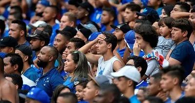 Cruzeiro tarihinde ilk defa küme düştü, taraftarlar ortalığı savaş alanına çevirdi!