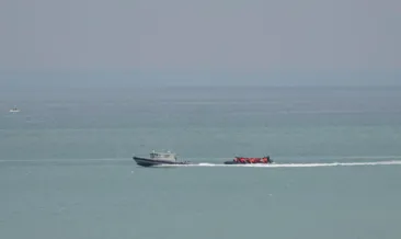 Fransa açıklarında tekne ile bot çarpıştı