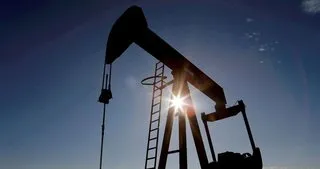 EIA, petrol fiyat tahminlerini düşürdü