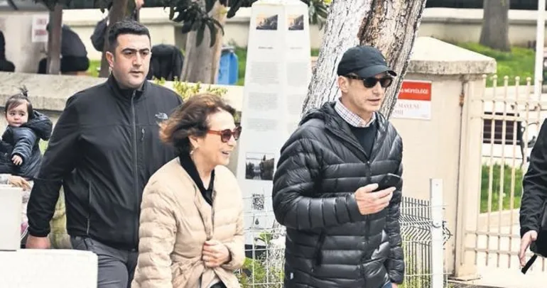 Ömer Koç çok öfkelendi fotoğrafları zorla sildirdi