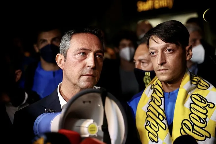 Son dakika haberleri: Fenerbahçe’de Mesut Özil için karar verildi! Kriz giderek tırmanıyor...