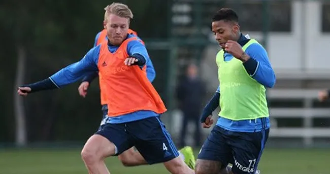 Fenerbahçe’de Simon Kjaer çalışmalara başladı