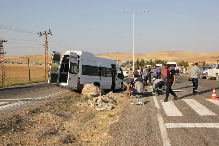 Siirt’te trafik kazası: 12 yaralı!