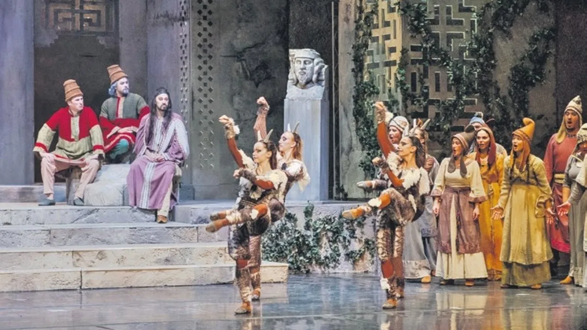 İzmirliler sanat festivalinde buluştu İzmirliler sanat festivalinde buluştu