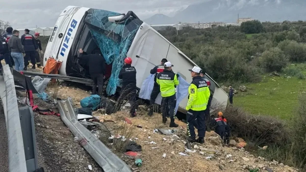 10 kişinin öldüğü faciadan yaralı kurtuldu: Dehşet anlarını böyle anlattı! 'Uzuvları kopanlar vardı' 10 kişinin öldüğü faciadan yaralı kurtuldu: Dehşet anlarını böyle anlattı! 'Uzuvları kopanlar vardı'