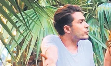 Başörtülü kadına termosla saldırdı