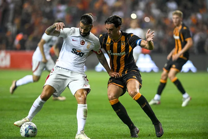 galatasaray-hull-citye-yenildi-aslan-ilk-hazirlikta-maglup-1688590089914.jpg