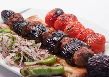 Enfes tarifiyle patlıcan kebabı! Kokusuyla mest edecek...