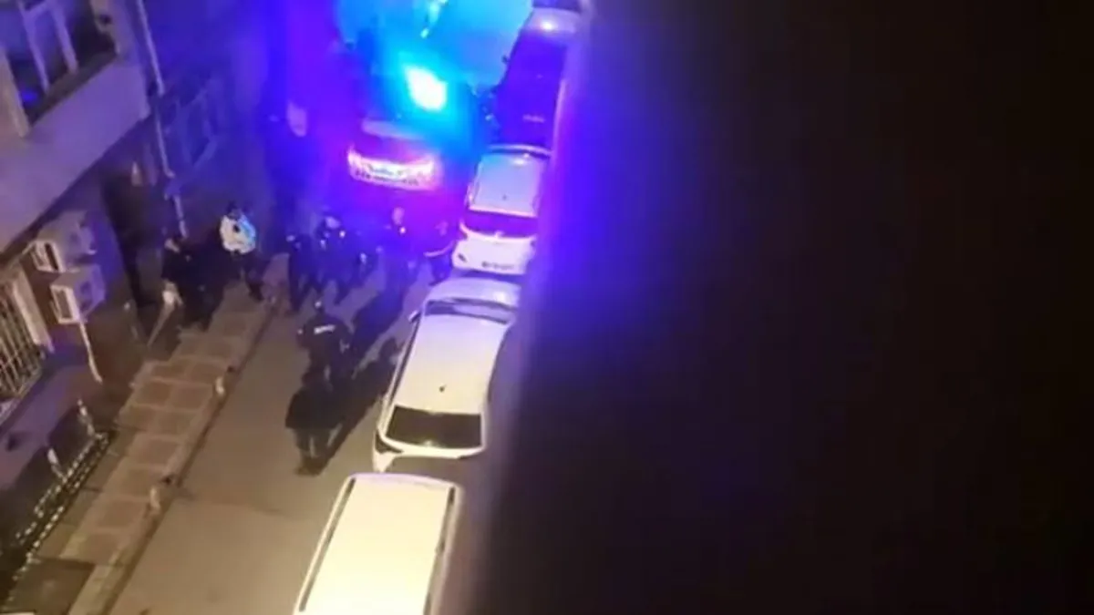 Bayrampaşa’da pompalı tüfekle dehşet saçtı! 1’i polis 4 kişi yaralandı Bayrampaşa’da pompalı tüfekle dehşet saçtı! 1’i polis 4 kişi yaralandı