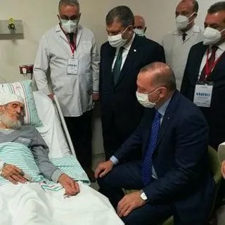 Başkan Erdoğan'dan Fethi Sekin’in babası ile kanaat önderi Nazırlı’ya hastanede ziyaret