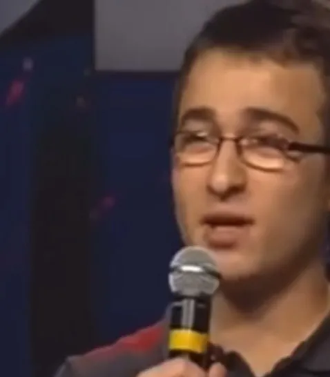 Yetenek Sizsiniz Türkiye’yi Danza Kuduro dansıyla kasıp kavurmuştu! Nurullah Selim’in eski halinden eser yok! Şimdilerde yakışıklılığıyla sosyal medyayı sallıyor