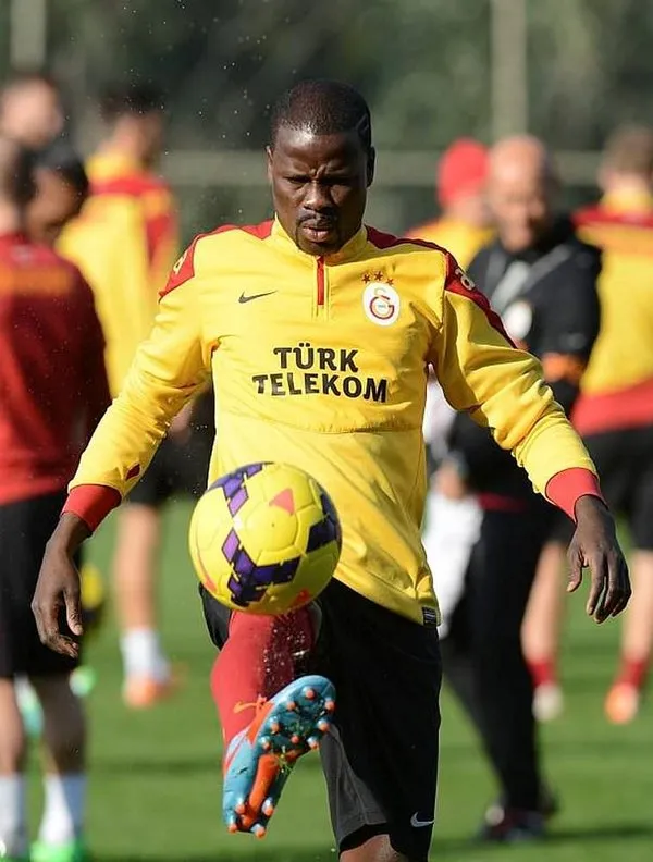 Galatasaray'da 15 futbolcu gidecek