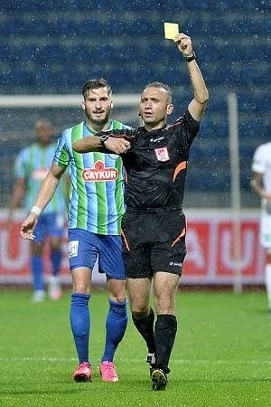 Deniz Çoban bir daha Türkiye'de hakemlik yapamaz
