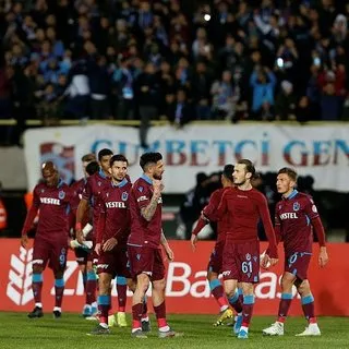 Trabzonspor, İzmir deplasmanında avantajı kaptı