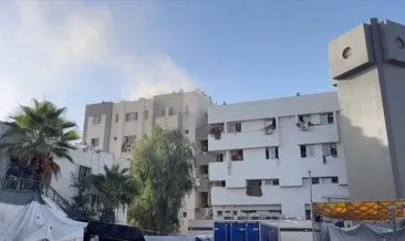 İsrail ordusu baskın yaptığı Gazze’deki Şifa Hastanesi bahçesini buldozerlerle kazıyor