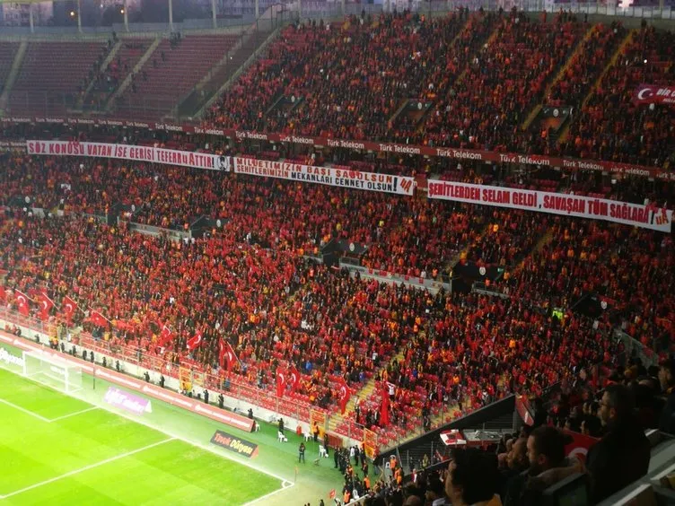 Galatasaray - Gençlerbirliği maçında İdlib şehitleri anısına 3 dakika sessizlik
