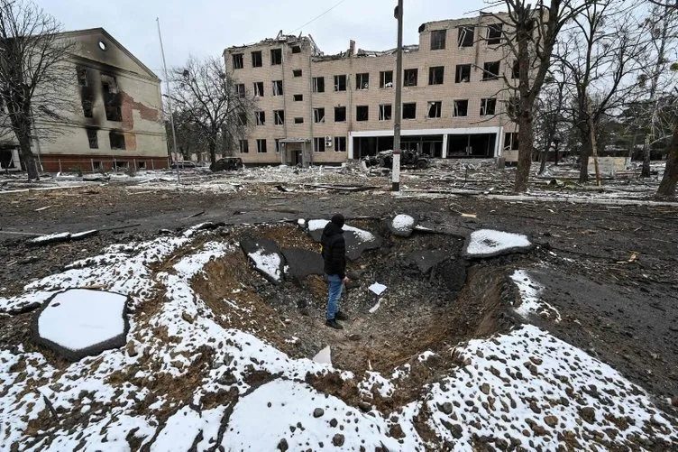 SON DAKİKA! RUSYA UKRAYNA SAVAŞI ile ilgili yeni gelişme: Rusya, Herson kentine girdi! İşte bölgeden sıcak görüntüler