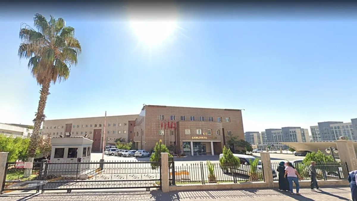 Şanlıurfa’da başıboş köpek saldırısı: 2 kişi yaralandı!