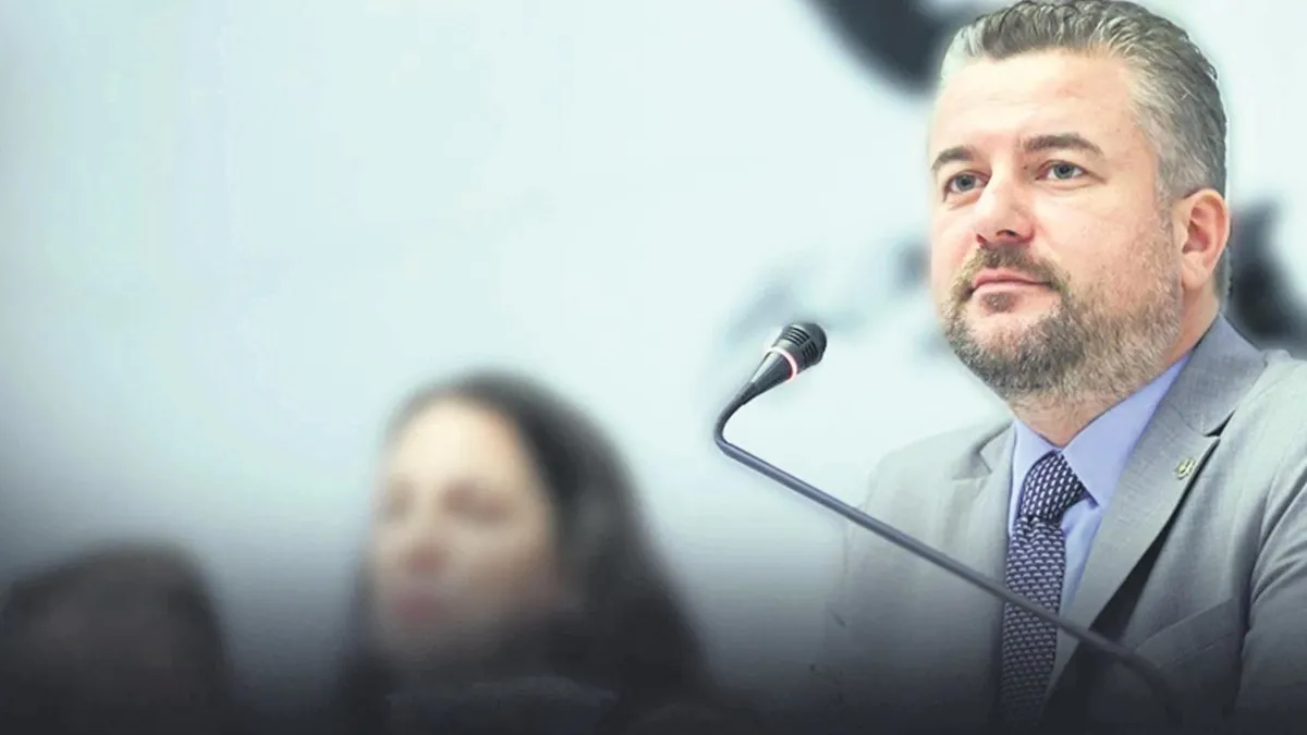 Başkan sefada işçiler cefada