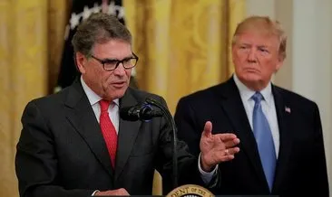 Rick Perry görevinden ayrılıyor