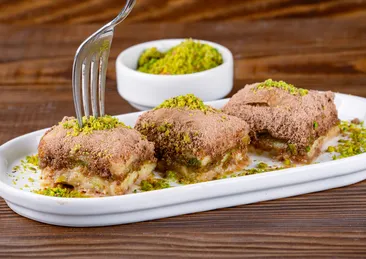 Bir kez yapan hep yapıyor: Tam ölçülü soğuk baklava tarifi