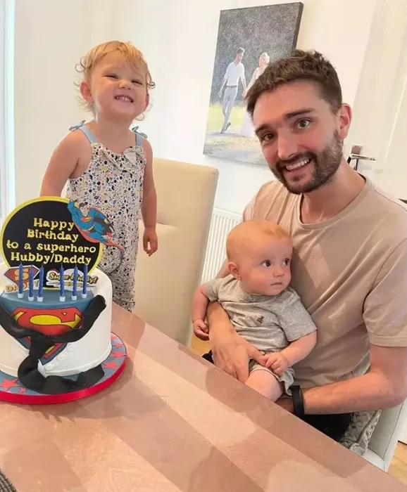 Gencecik yaşta dul kalmıştı... Tom Parker’ın eşi Kelsey Hardwick üçüncü çocuğuna gün sayıyor!