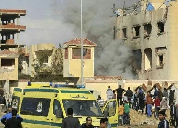 Mısır’da camiye saldırı!