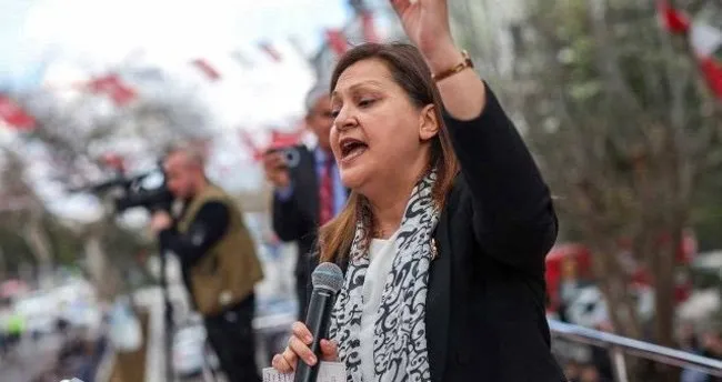 CHP’li Başkan Burcu Köksal’ın ‘makam odamda böcek bulundu’ iddiası yalan çıkmıştı: CHP’li başkanın böcek davasının ikinci duruşması yapıldı