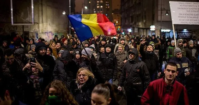 Romanya’da ’af tasarısı’ protestoları