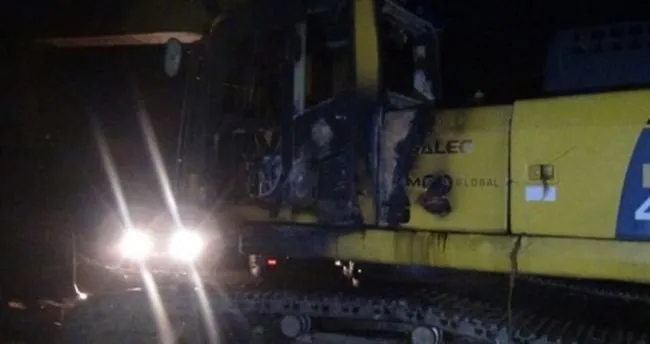 PKK Bingöl’de iş makinesi yaktı