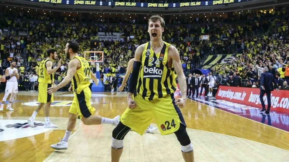 Canli Final Four Zamani Fenerbahce Beko Anadolu Efes Maci Oncesi Iki Takimdan Son Haberler