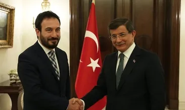 Eski danışmanından Davutoğlu’na salvo