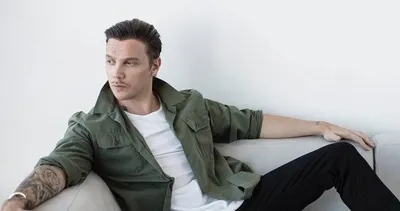 Bugün doğum gününü kutlayan Sinan Akçıl hayatının en özel hediyesini açıkladı! Cemal Reşit Rey 37 yıl önce Sinan Akçıl için yazmış...