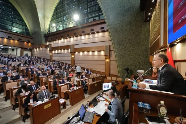 istanbulda-20-ilcenin-2026-yili-mali-butceleri-kabul-edildi-adalar-belediyesi-957-milyon-tl-esenyurt-belediyes-1763395532705.jpeg