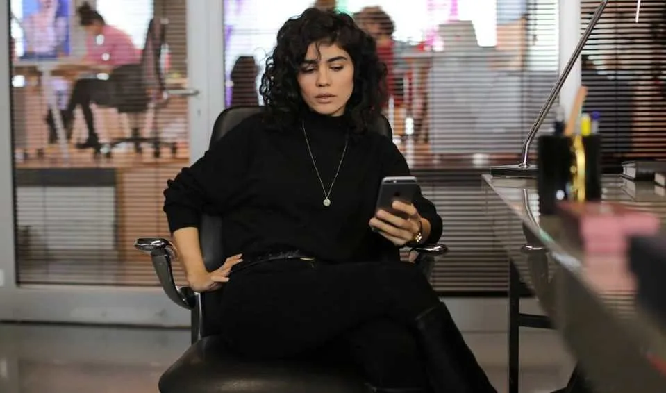 Seviyor Sevmiyor 27. Son Bölüm Tamamı Tek Parça (full)  İzle!