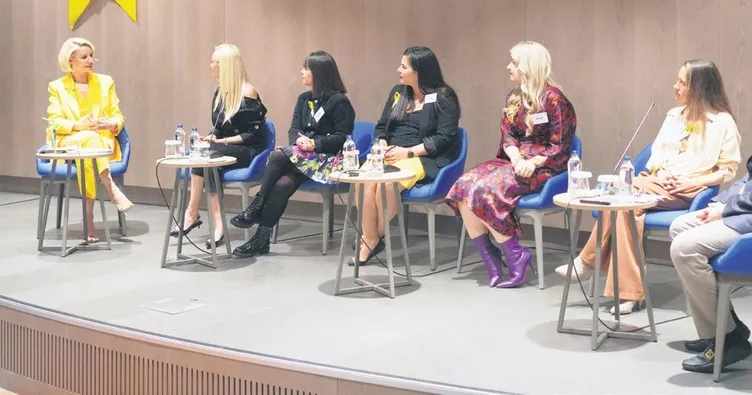 Esra Erol moderatör oldu